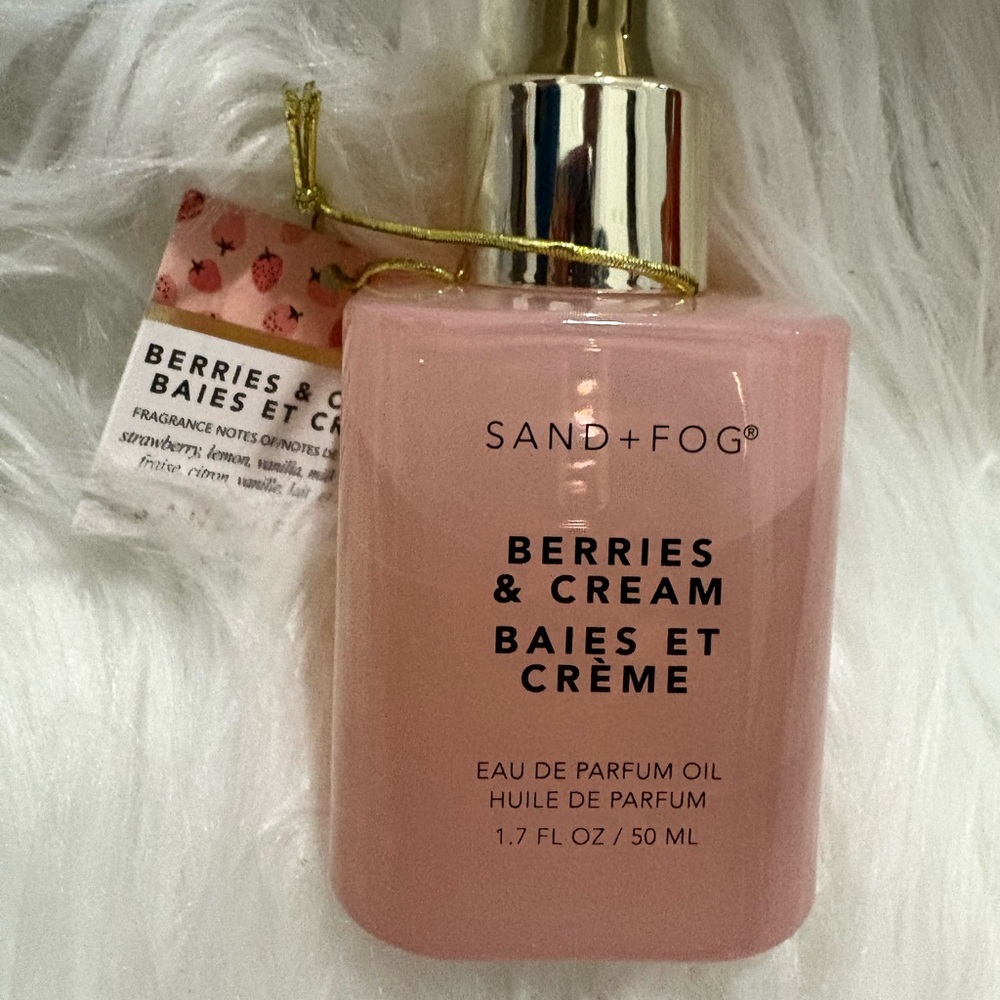 NWT Sand + Fog Berries & Cream Eau de Parfum Oil - 50 mls